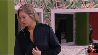 Jessica Mueller Do Bbb Mostrando O Peito